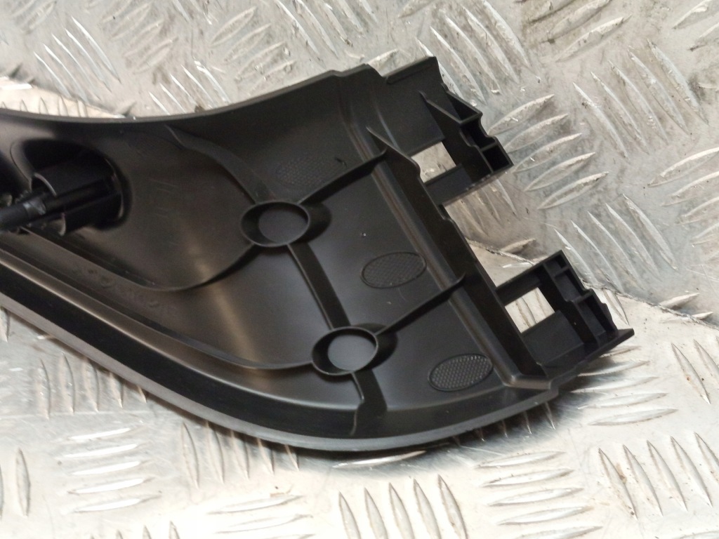 Bmw f40 f70 накладка оббивка кришки багажника правий 7456058 Доставка