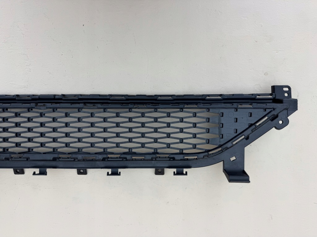 фото №13, Jaguar f-pace x761 lift r-dynamic 21r- решётка средняя бампера перед