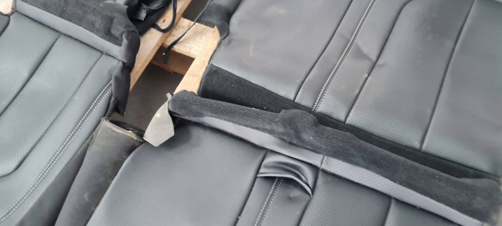 фото №7, Chrysler pacifica 2022 обшивка сидіння шкіра 3 ряд підголівники задня задні