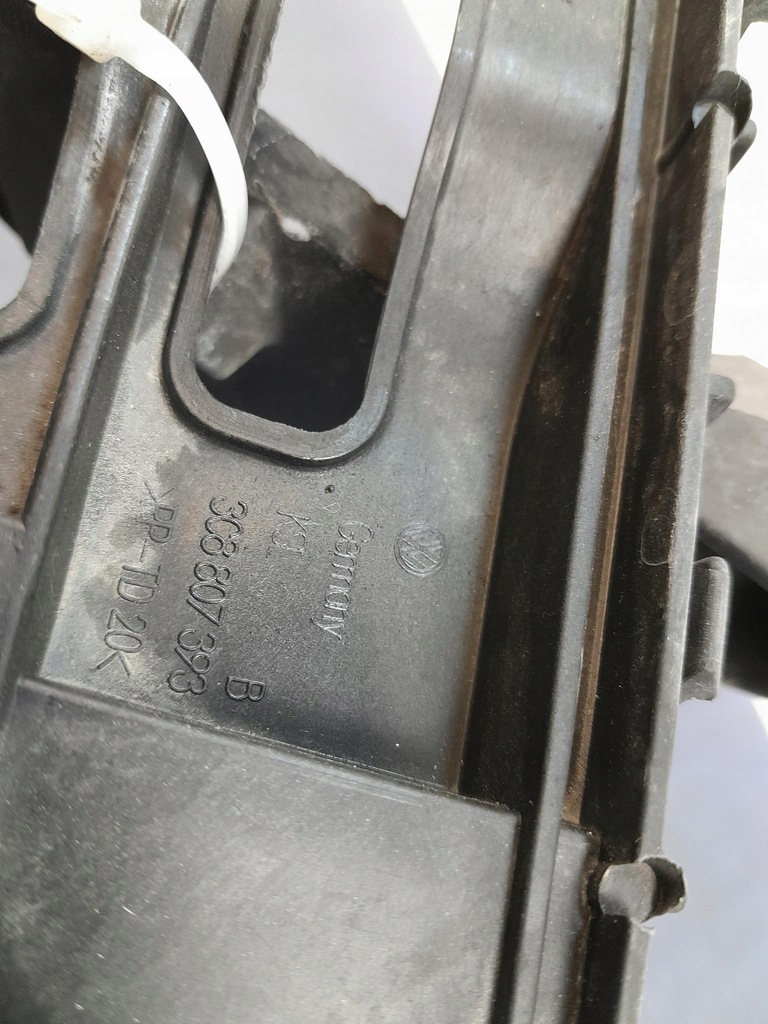 фото №8, Vw passat cc крепления направляющая бампера задняя kpl