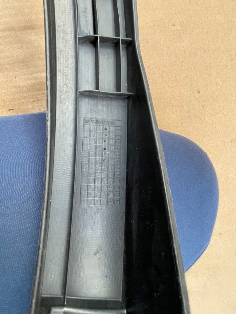 фото №9, Suzuki vitara iii ліва молдинг крила задня задня