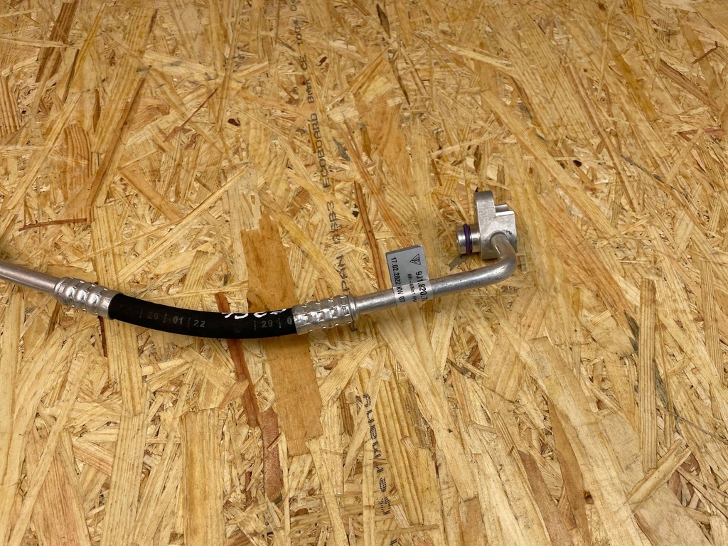 фото №6, Wąż трубка шланг кондиционера porsche taycan 9j1 9j1820741b 2019-