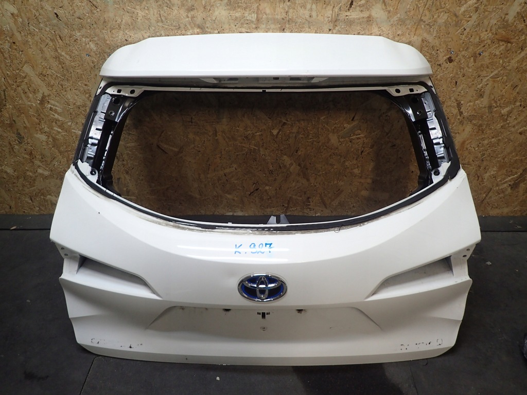 фото №1, Крышка багажника задняя toyota corolla e21 kombi