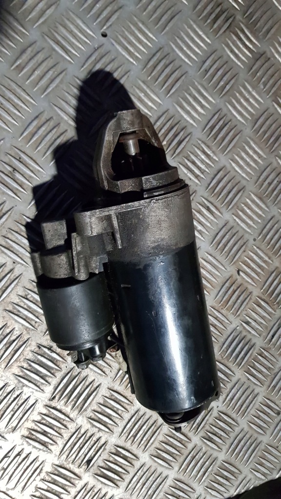 фото №2, Audi a6 c5 4.2 стартер стартер 077911023