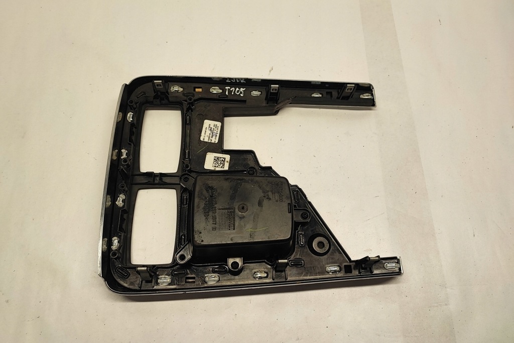 фото №7, Рамка середня панель приладів mercedes-benz gl x166 a1666801817 4.7l бензиновий