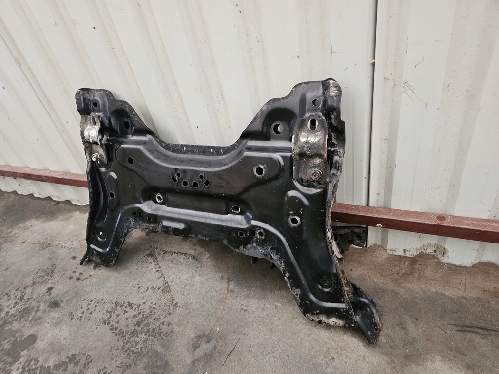 фото №9, Peugeot 3008 5008 i 2009- балка подрамник подрамник подвеска