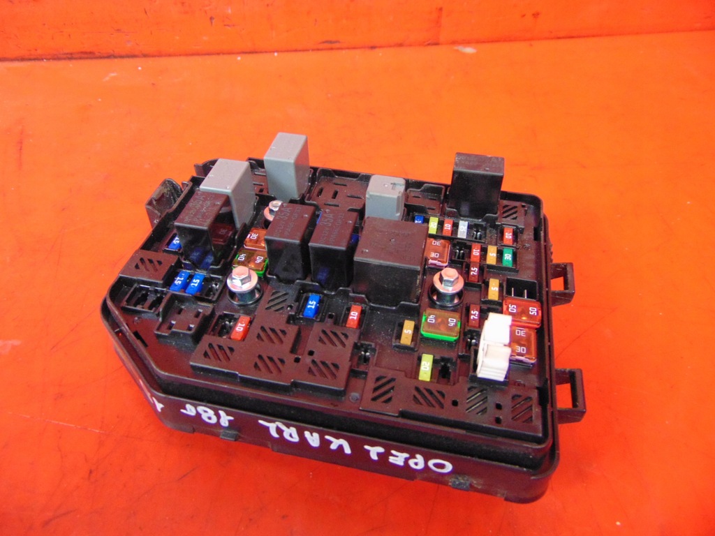 фото №1, Opel karl 1.0 b коробка запобіжників 42641850