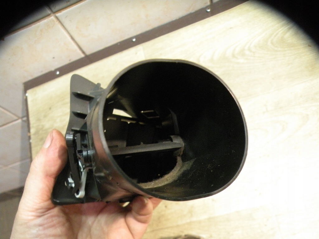 фото №6, Решітка обдув ліва volvo v70 3409373