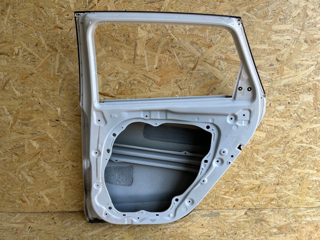 фото №16, Hyundai i30 iii 3 17- hb kombi дверь задние правое