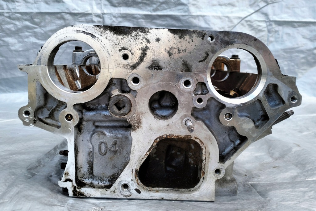 Купити Головка + вали citroen c5 iii x7 ds3 508 bmw mini 1.6 thp 156km 9678369810