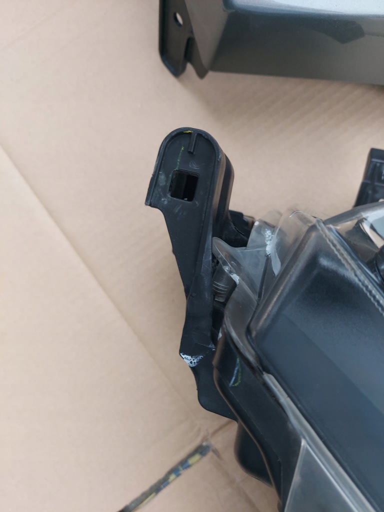 фото №3, Лампа правая правый r перед передняя toyota hilux fl lift lifting full led