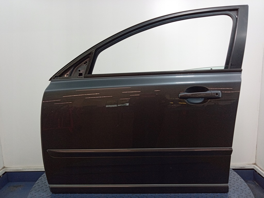 фото №1, Volvo s40 ii v50 дверь перед левая передние 455