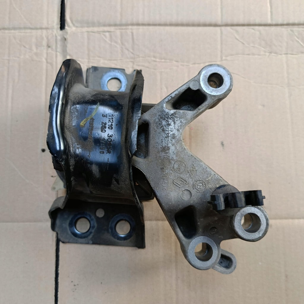 Купити Кронштейн двигуна кронштейн кронштейн renault clio iv 1,2tce 112849985r