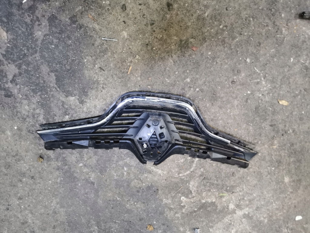 фото №2, Renault captur решётка радиатора решётка радиатора молдинг 623102335r