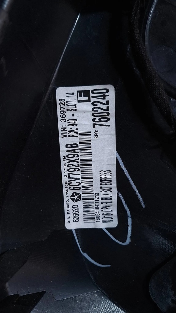 фото №14, Dodge durango iii 2020 обшивки двері