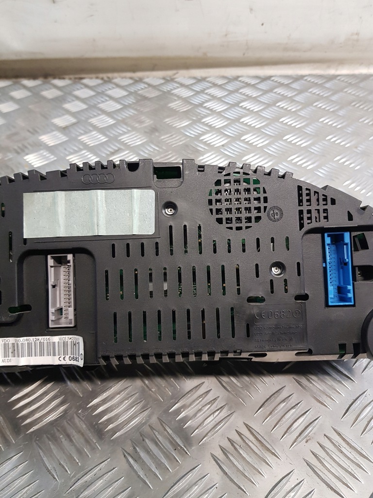 фото №8, Лічильник audi a6 c5 2.5d 04r- оригінальний номер 4b0920935d europa