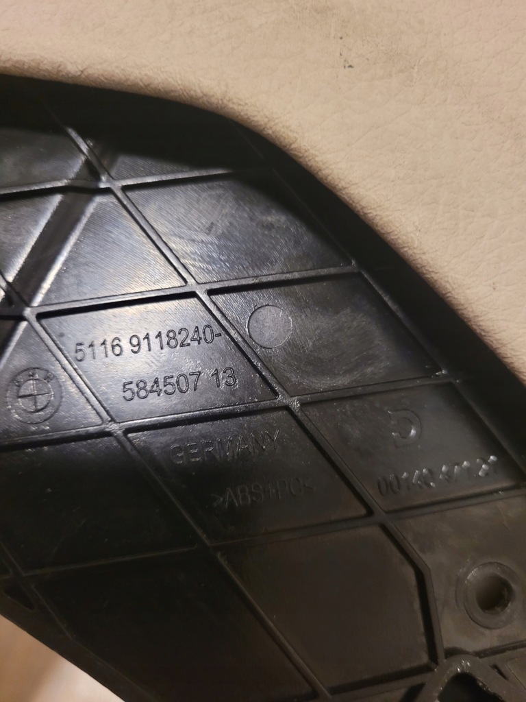 Bmw 7 f01 f02 решётка обдув подлокотник туннель задний задняя 9118249 9118240 в Украине