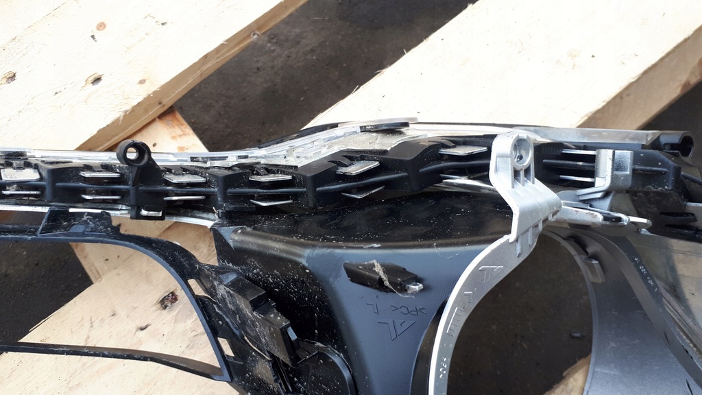 фото №8, A7 4g лампа левая левый перед отражатель пластик