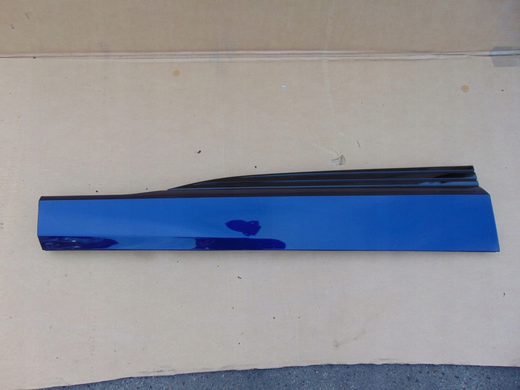 фото №1, Молдинг боковая дверь левый перед audi e-tron