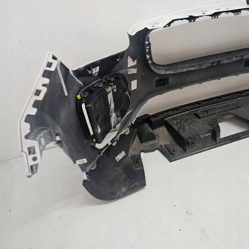 фото №10, Бампер перед передній jaguar e-pace x540 j9c31zf003