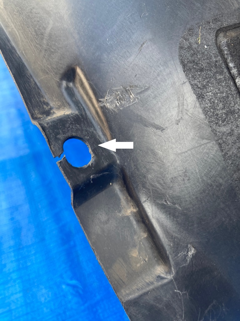 фото №8, Підкрилок праве передні tesla 3