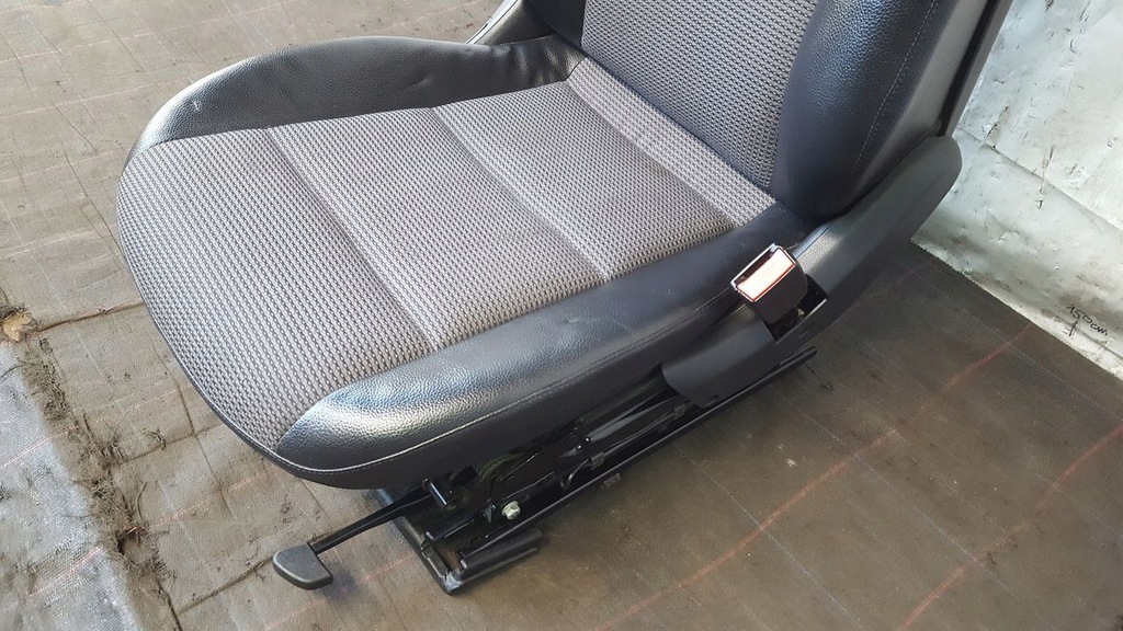 фото №10, Сиденье сиденья комплект mercedes w203 1,8