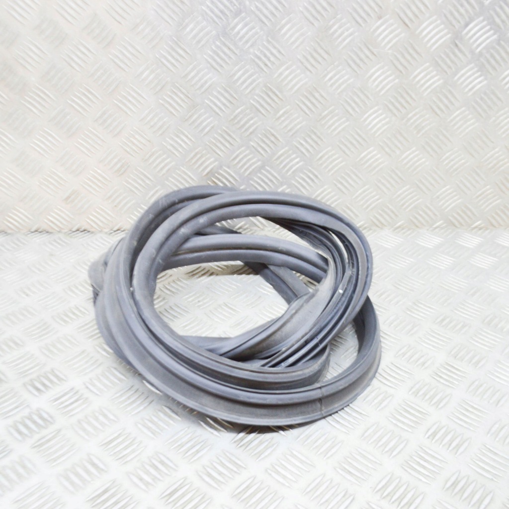 фото №5, Kia niro 2020 резиновый прокладка багажника заднего / na кузов