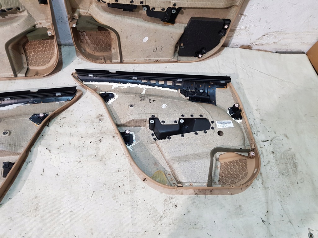 фото №9, Обшивки дверь opel astra h iii eu 5 дверь hb комплект