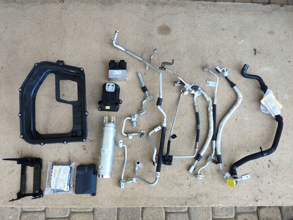 фото №1, Vw id3 id 3 id 4 19- основание фильтра трубки кондиционера