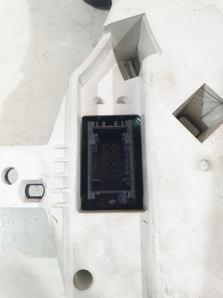 фото №8, Лічильник приладова панель 67379411 mini cooper one r50 r53 eu 1.4d