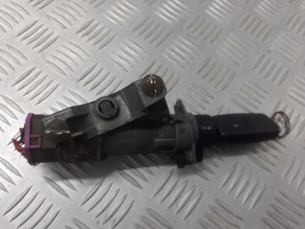 фото №1, Замок зажигания с ключ vw polo iv 4b0905851