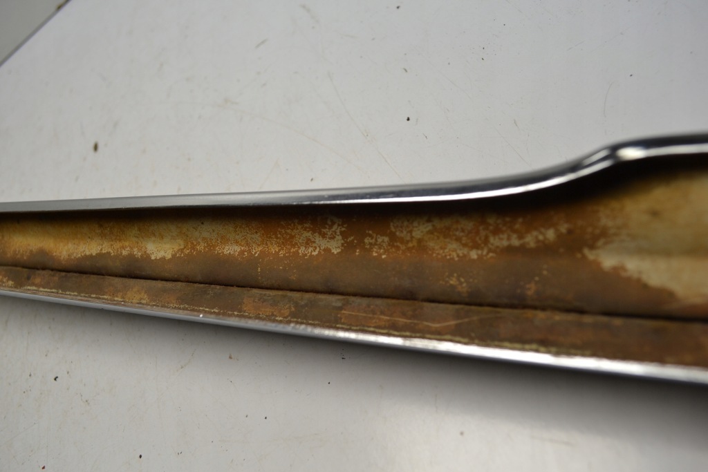 Mercedes w116 wąs уголок бампера левый задний с Разборки