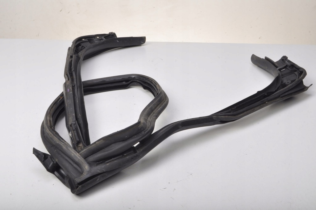 Mclaren mp4 spider прокладка стекло лобовое с Разборки