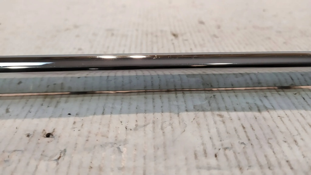 Накладка хром порога  лівий mercedes sl r230 Ціна