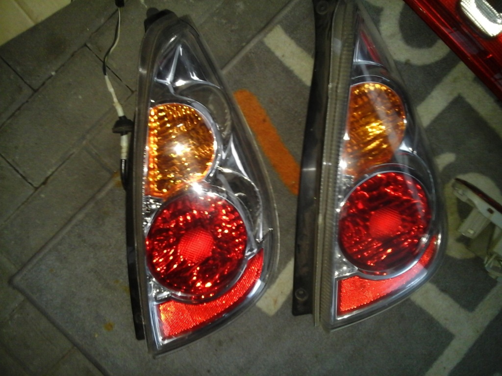 фото №1, Suzuki liana лампа задняя правый lift