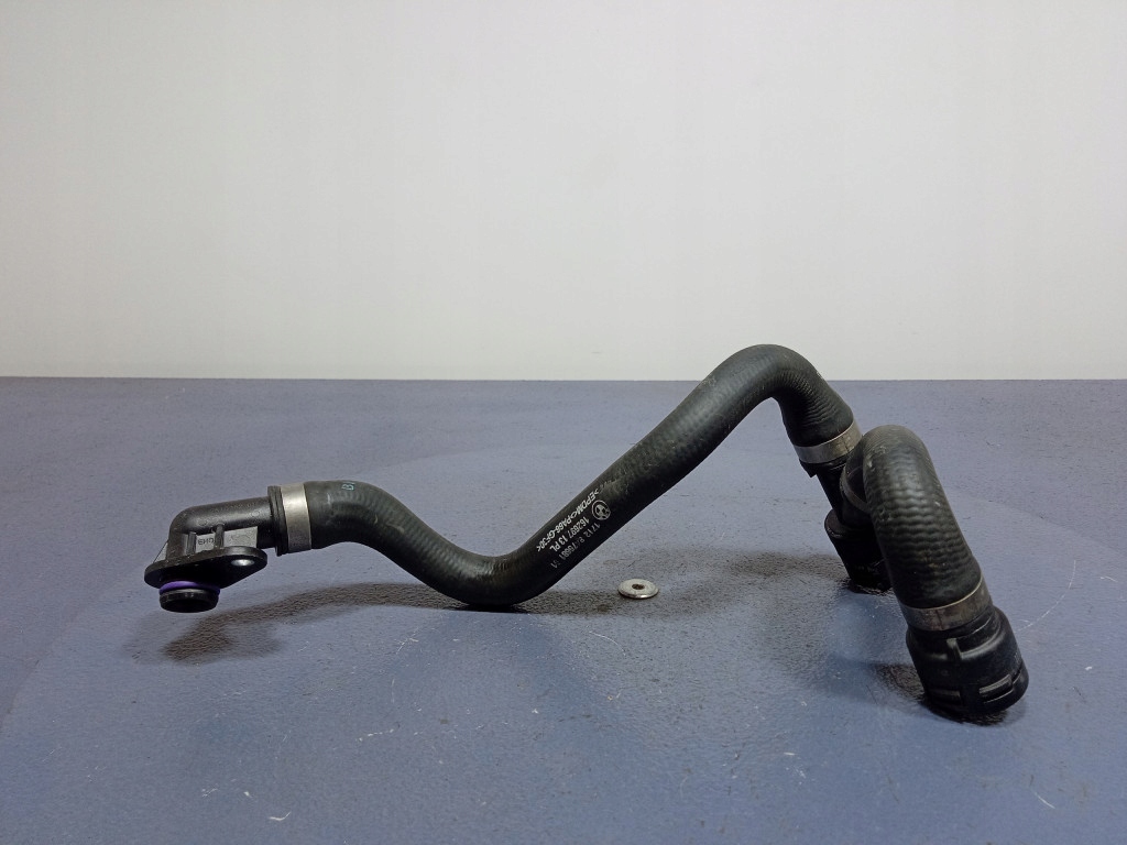 Bmw i4 g26 m50 трубка пабтрубок  шланг водяной 8475681 Доставка