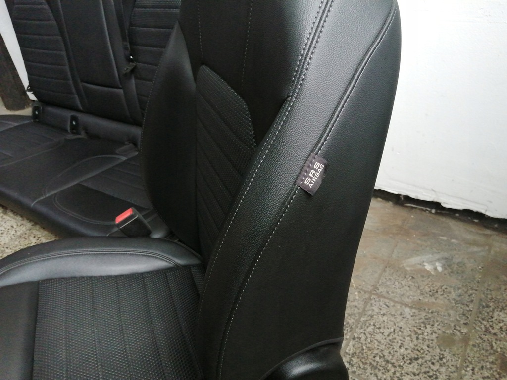 фото №11, Alfa romeo stelvio 2019 салон сиденье сиденья обшивки заднее сиденье кожа ładne