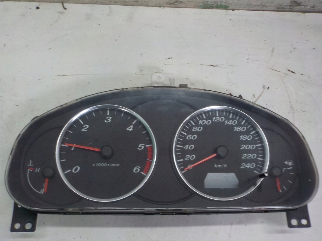 фото №1, Mazda 6 дисплей годинник