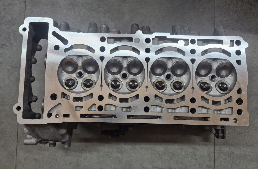 фото №5, Головка комплектная mercedes slk r172 1.8 cgi 2710162201