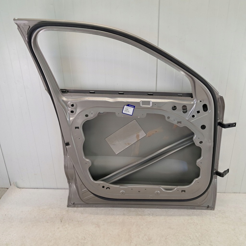 Volvo xc40 | двері перед передні ліва | 32351574 Доставка
