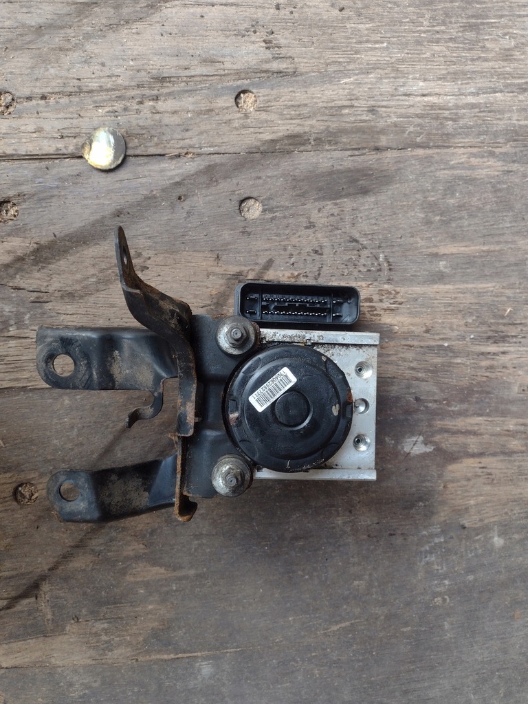 фото №4, Насос abs toyota yaris iii '20