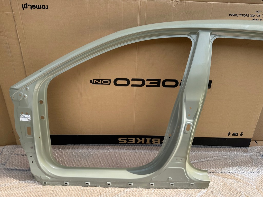 фото №1, Hyundai bayon порог блок двигателя левый рама новый оригинальный 2021