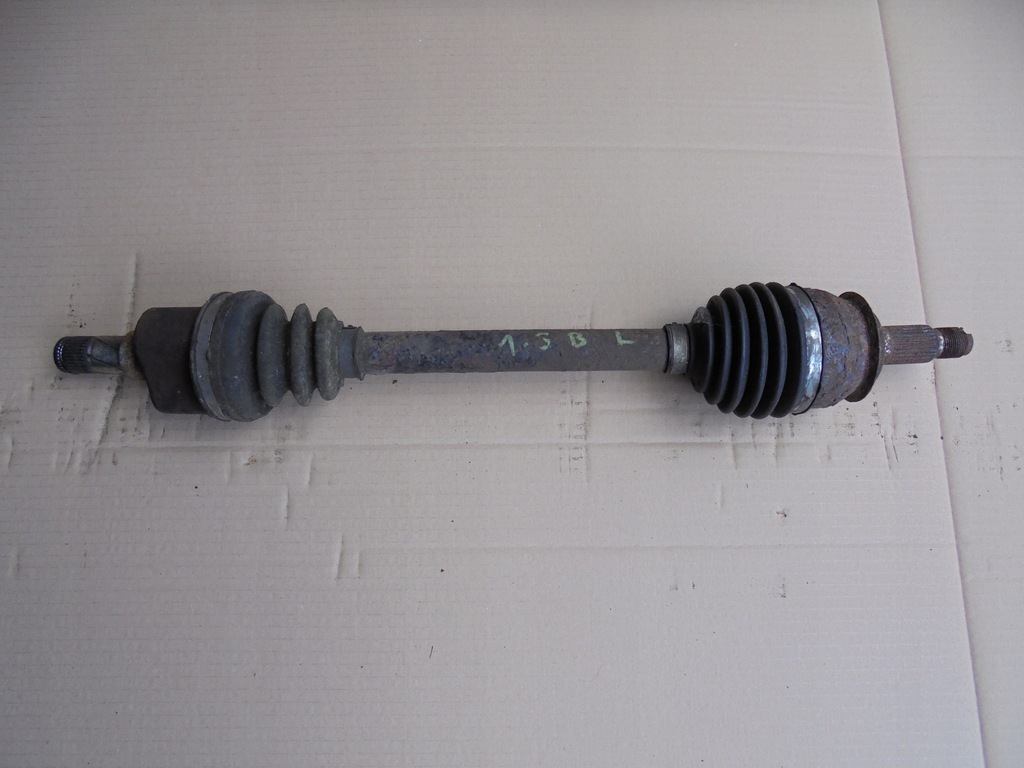 фото №1, Mini one r56 1.6 b приводной вал короткий механическая коробка передач