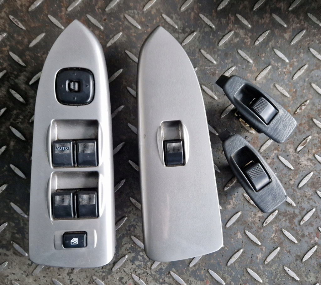фото №1, Переключатели окон i зеркал mazda premacy lift