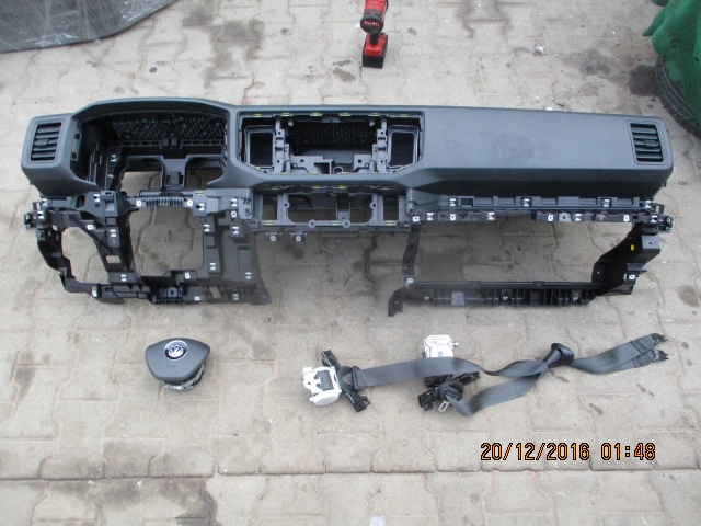 фото №1, Приборная панель консоль air bag vw crafter ii 7c0 18-21rok