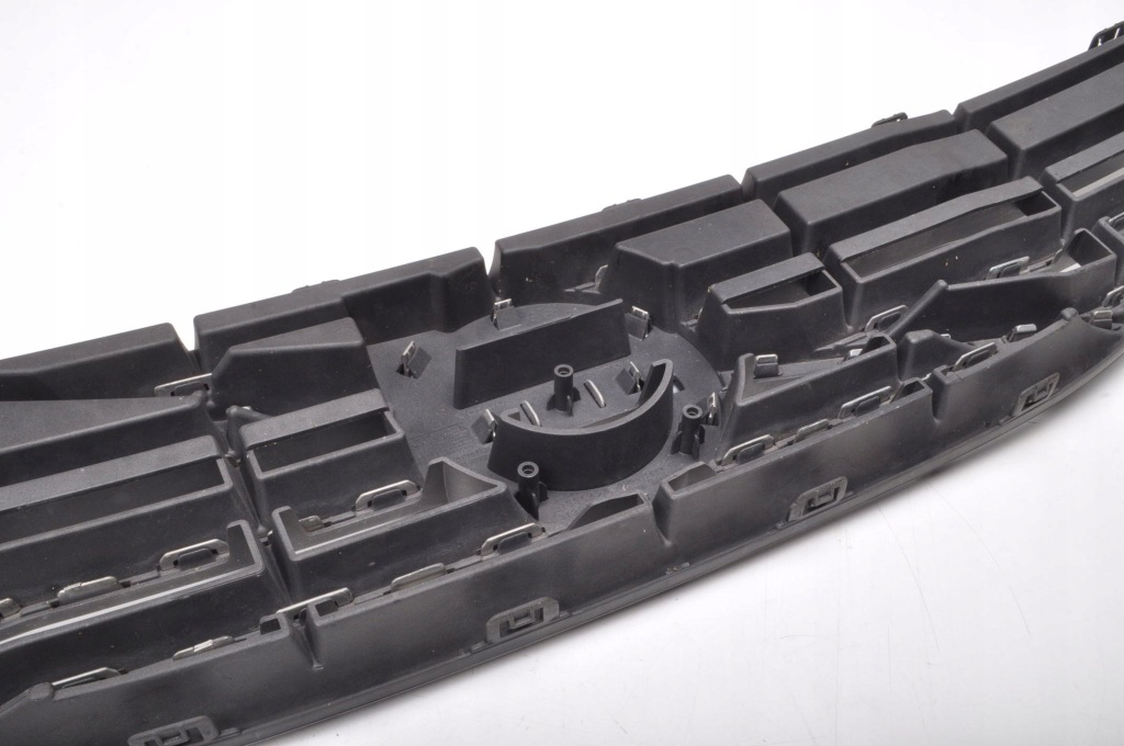 Volvo v60 рестайлінг  решітка радіатора решітка радіатора решітка радіатора 31349928 31349931 31386498 Доставка