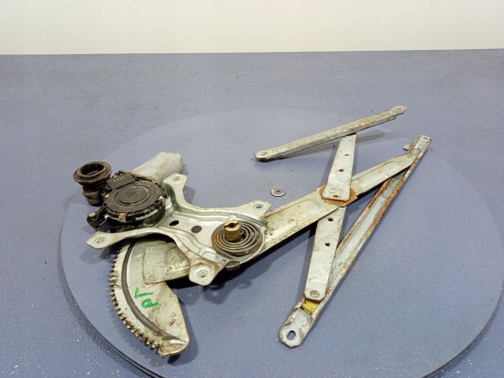 фото №5, Toyota avensis verso підйомник скло задня правий 85710-44050