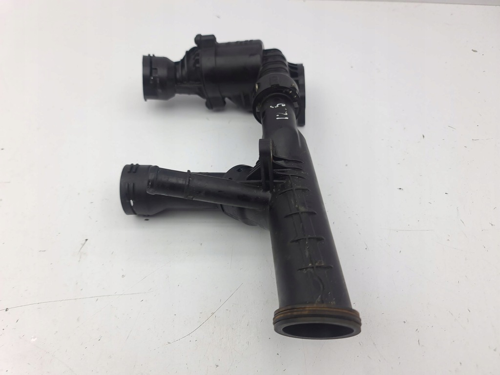 фото №6, Audi a4 s4 b9 2017 корпус термостатов