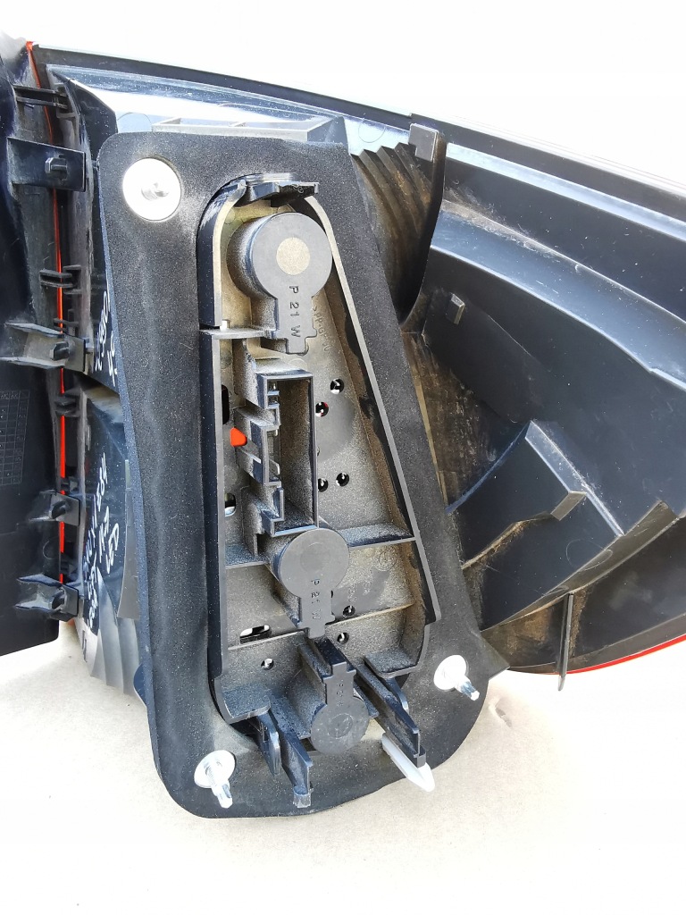 Bmw x1 e84 рестайлинг  14- фара левая задний  задняя led 2990109 Цена