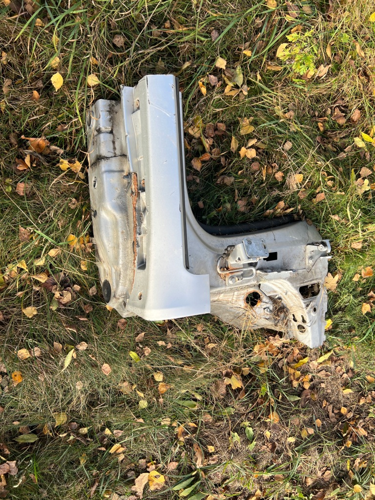 фото №1, Kopytko блок двигателя a audi a4 правое b6/b7